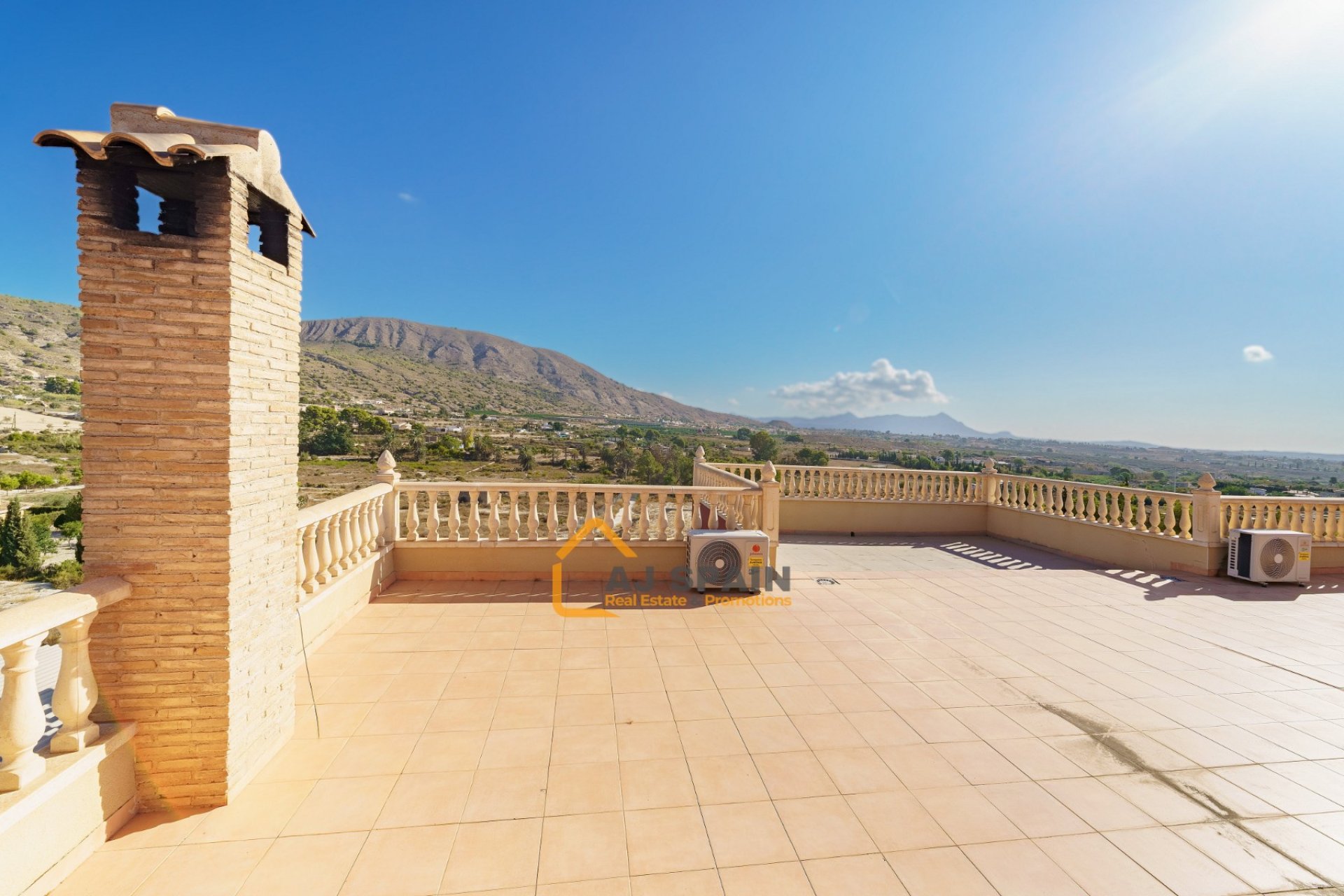 Resale - Country Estate - Fortuna - 