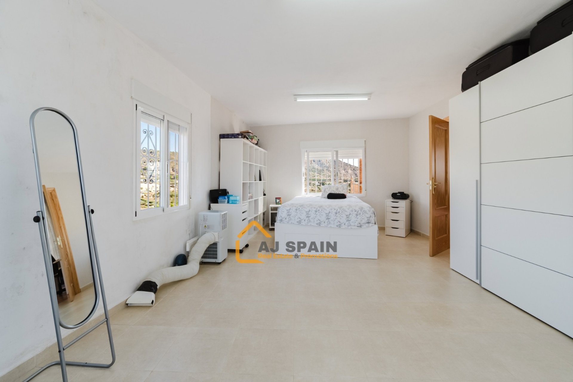 Resale - Country Estate - Fortuna - 
