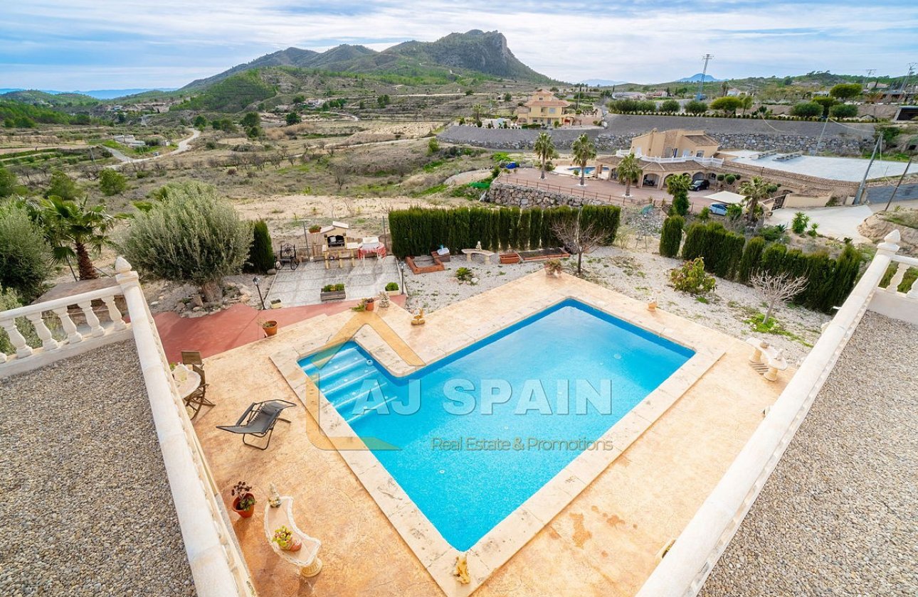 Resale - Country Estate - Fortuna