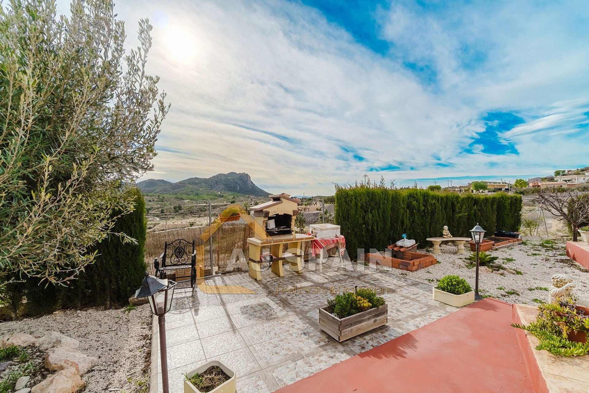 Resale - Country Estate - Fortuna