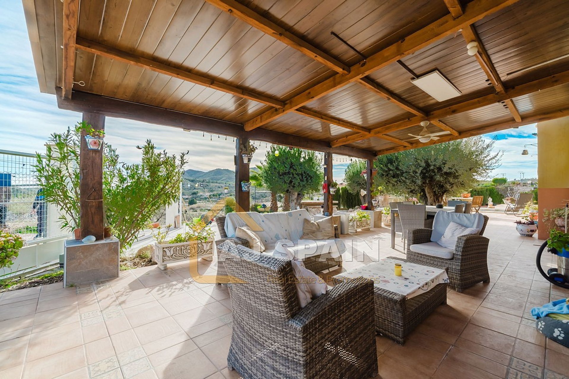 Resale - Country Estate - Fortuna