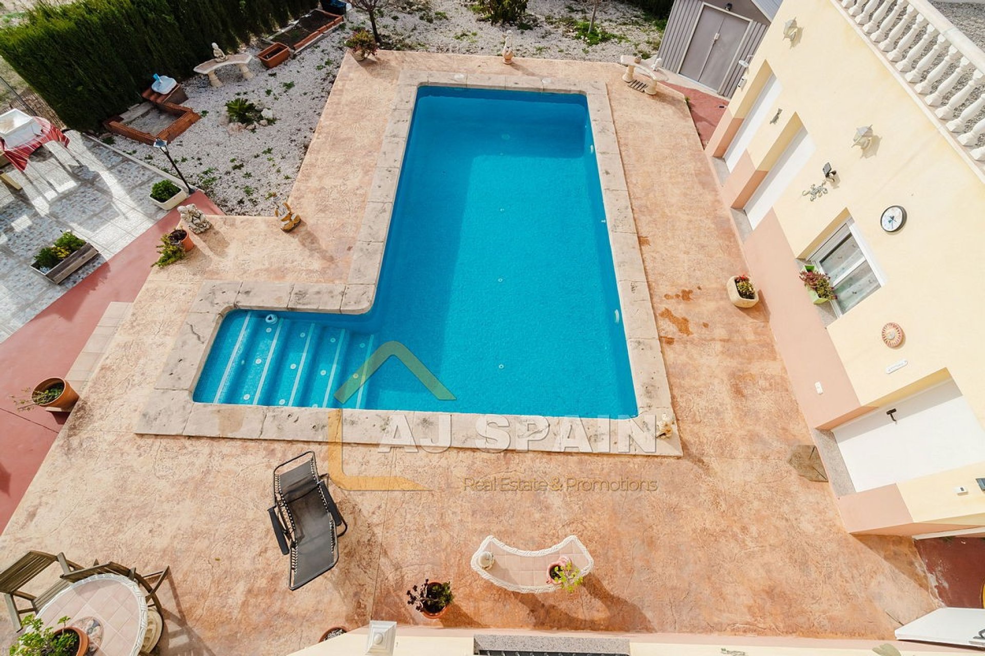 Resale - Country Estate - Fortuna