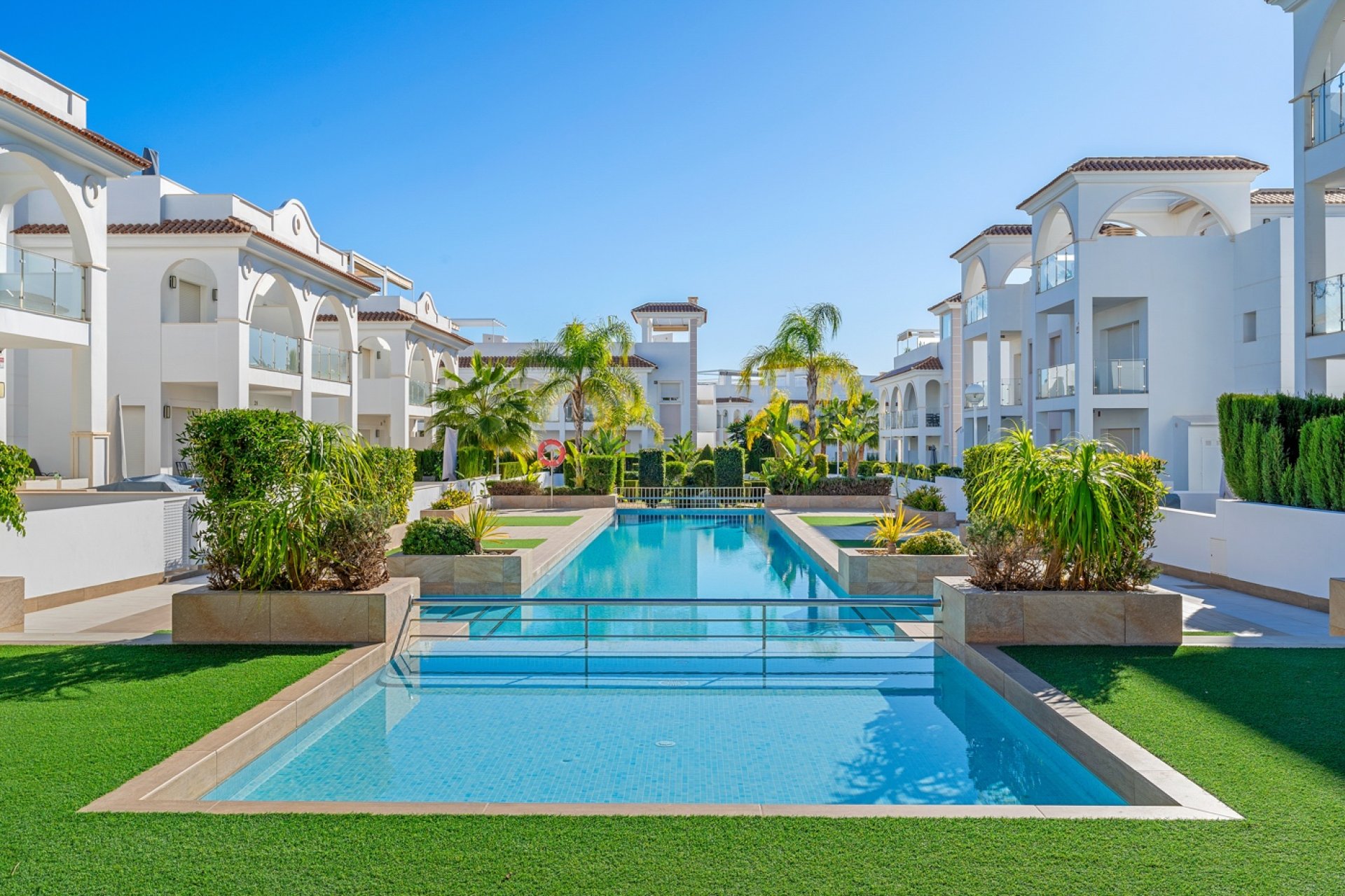 Resale - Semi-detached Villa - Ciudad Quesada - Doña pepa