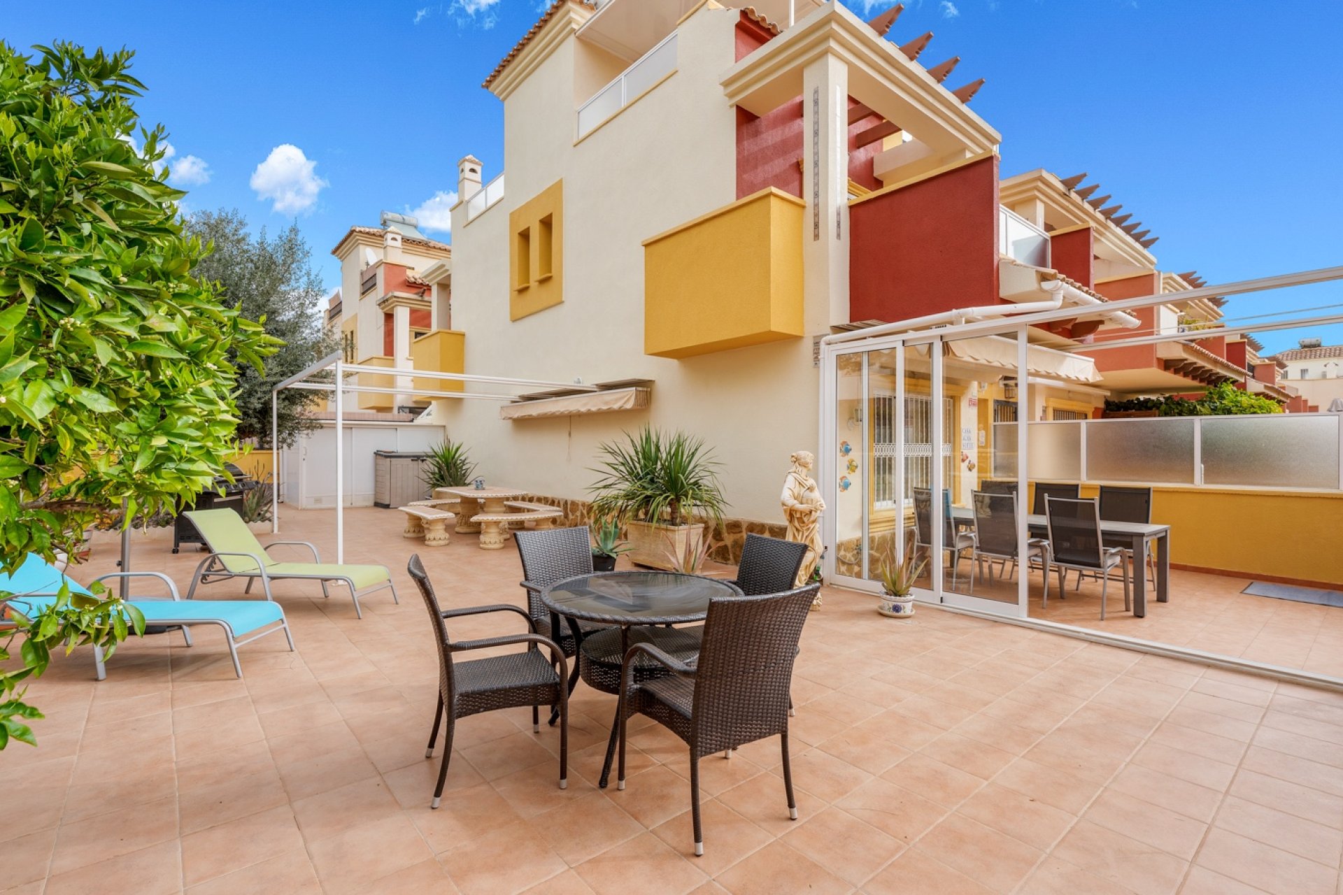 Resale - Semi-detached Villa - Orihuela Costa - Villamartín