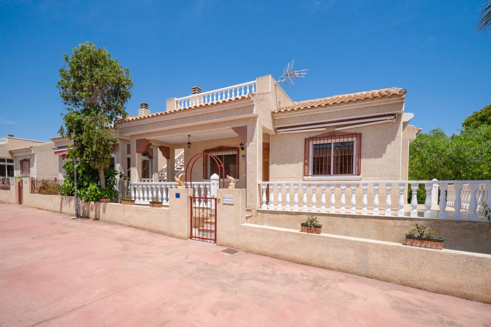 Resale - Villa - Algorfa