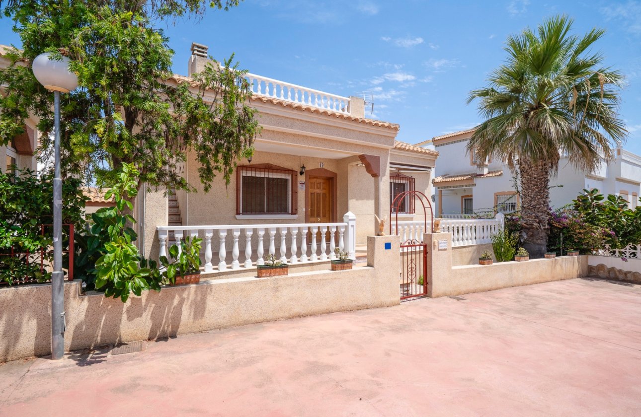 Resale - Villa - Algorfa