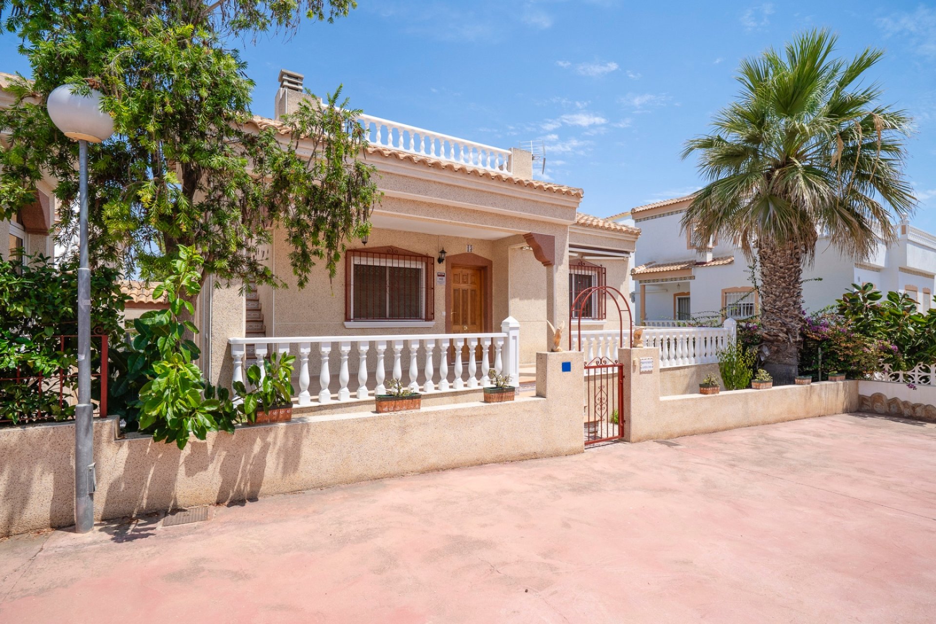 Resale - Villa - Algorfa