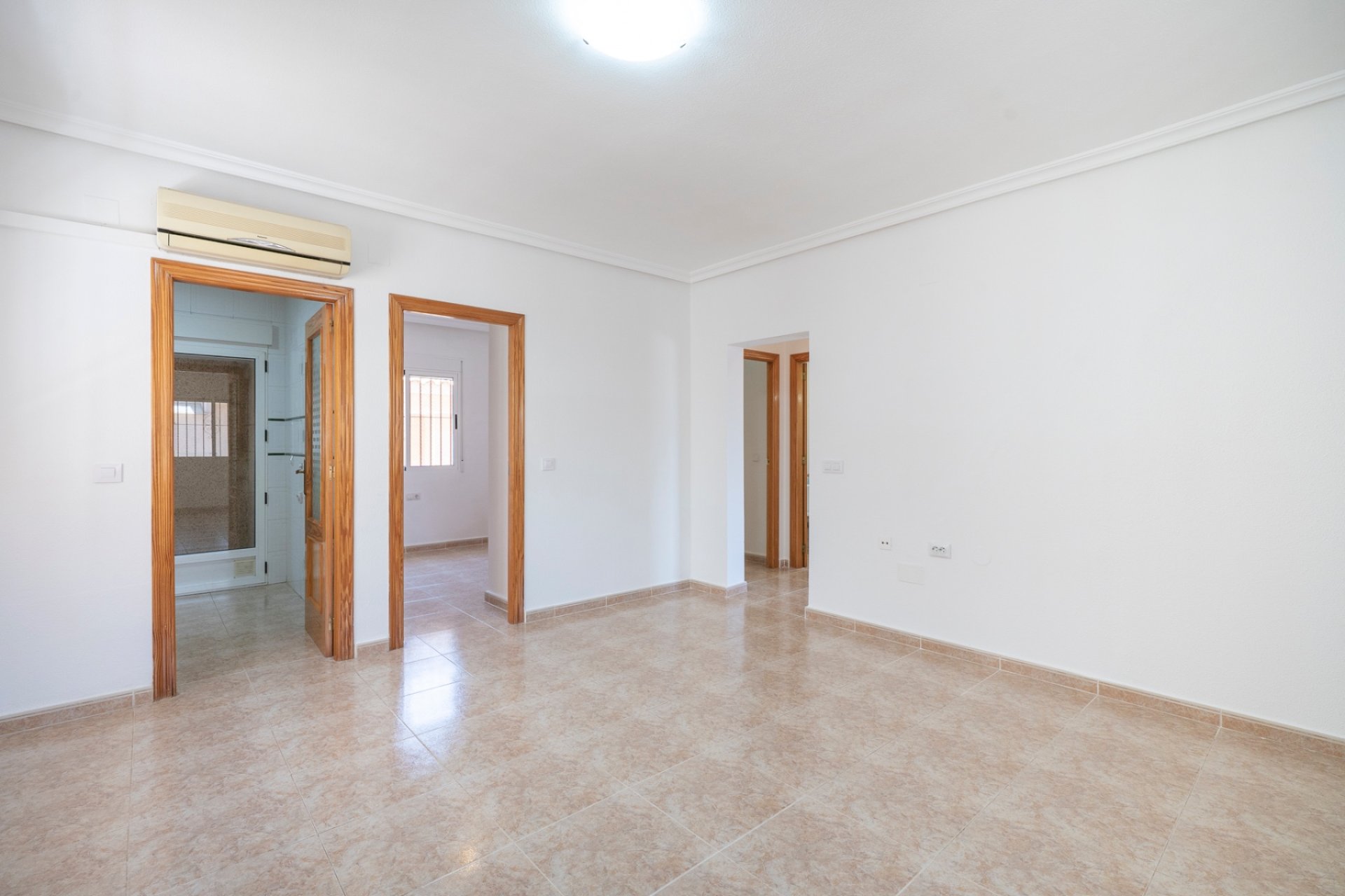 Resale - Villa - Algorfa