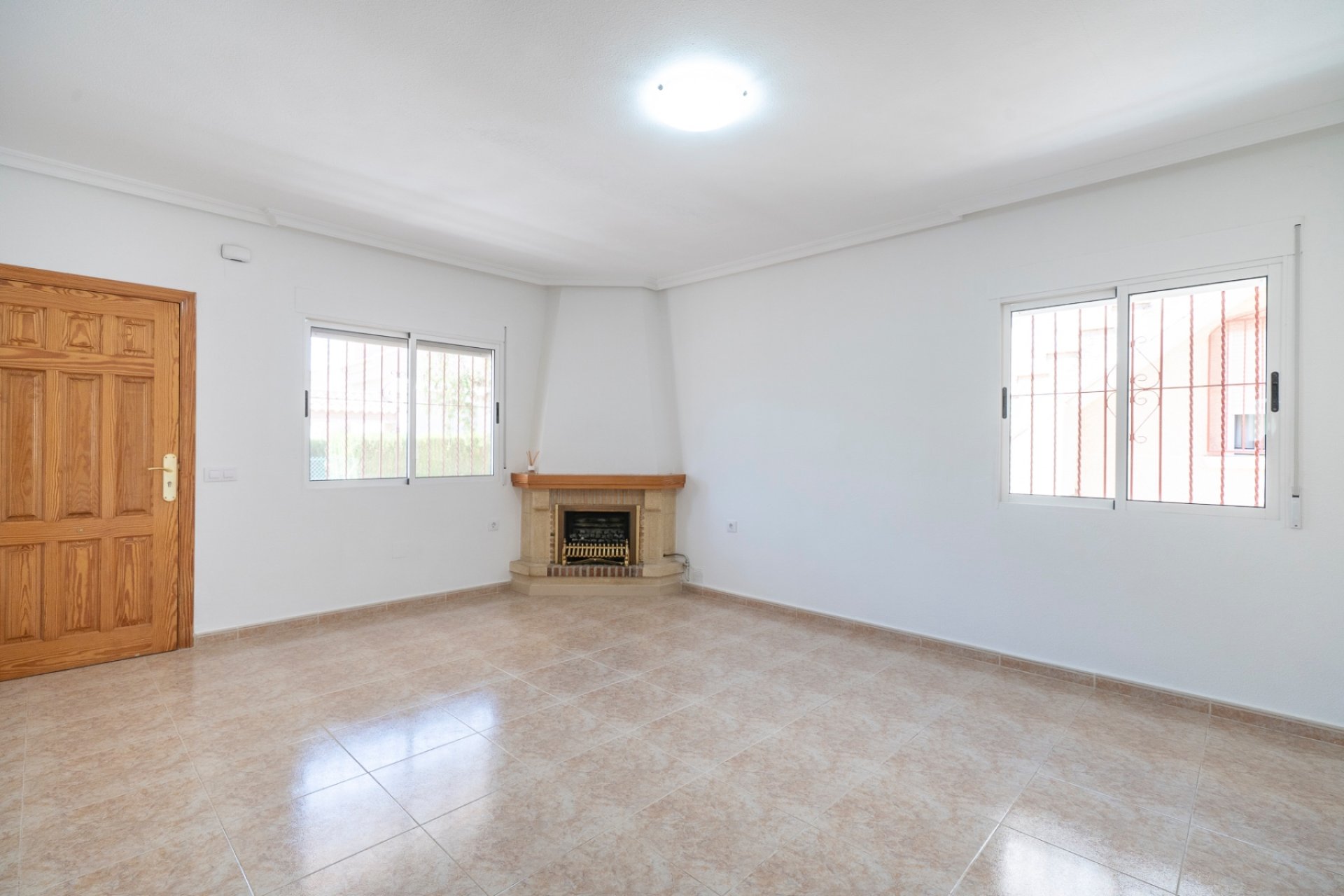 Resale - Villa - Algorfa