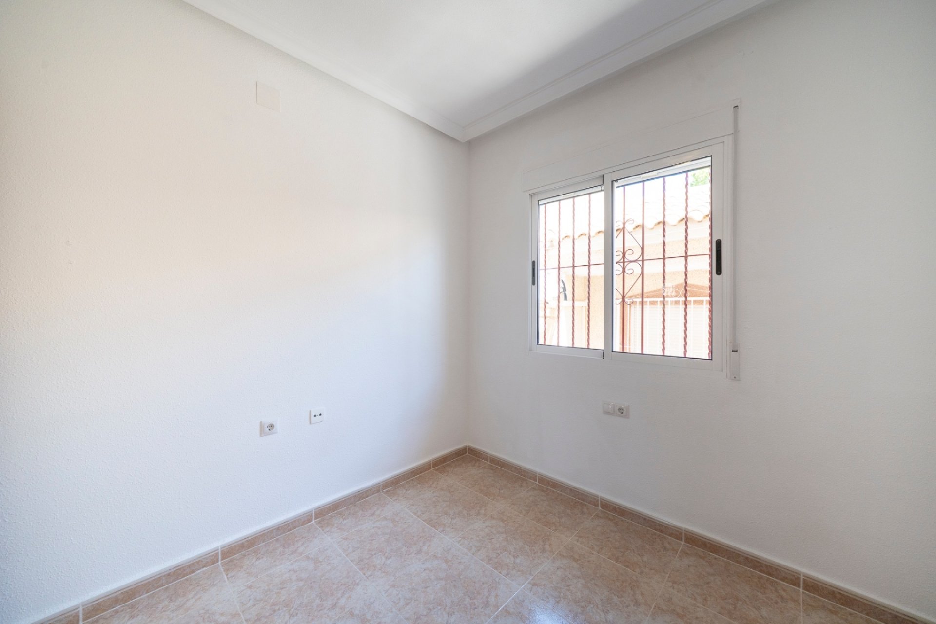 Resale - Villa - Algorfa