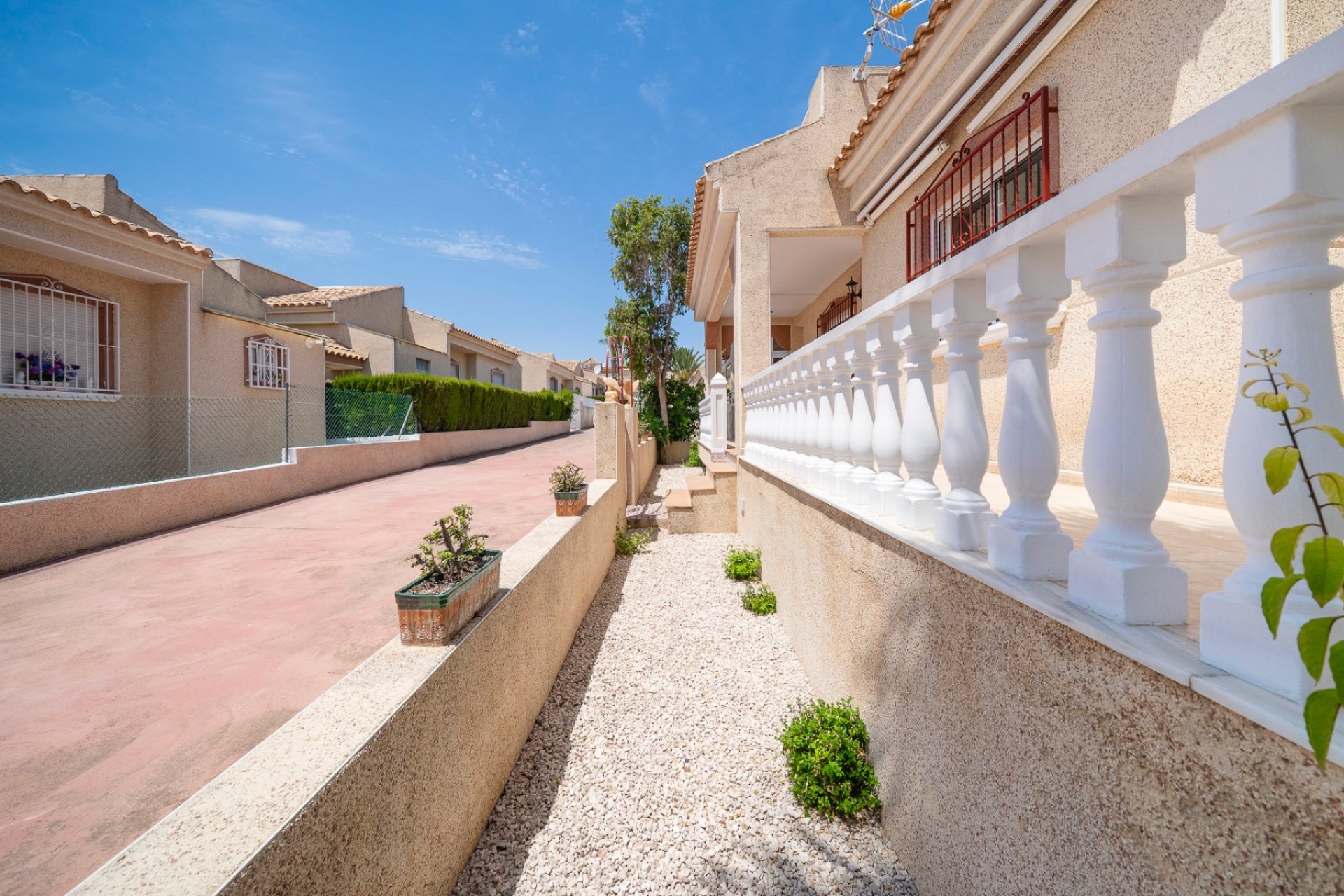 Resale - Villa - Algorfa
