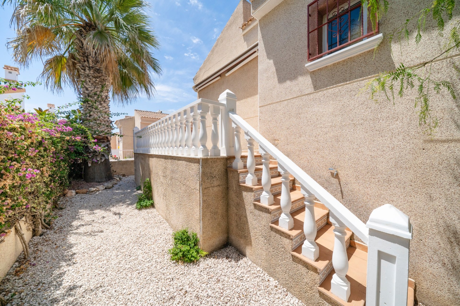 Resale - Villa - Algorfa