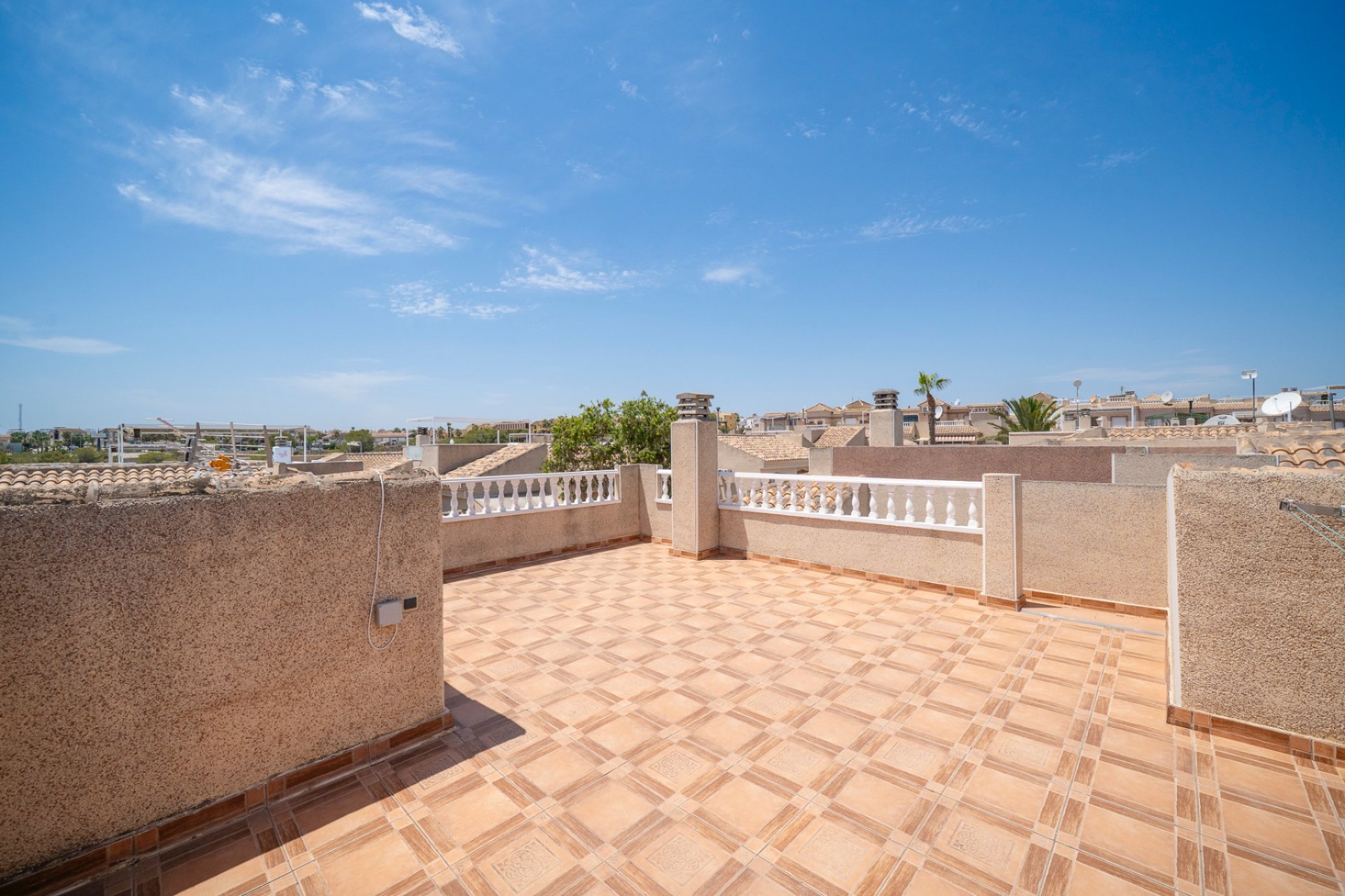 Resale - Villa - Algorfa