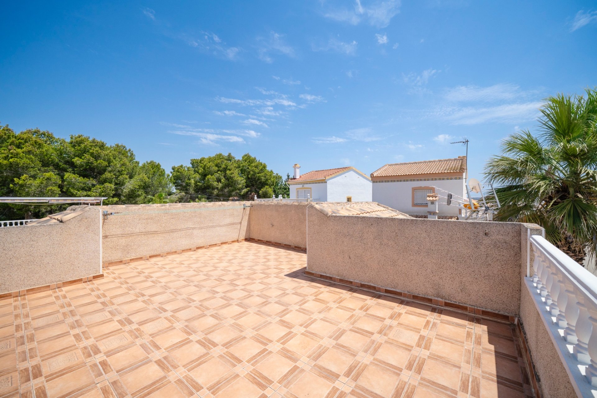 Resale - Villa - Algorfa