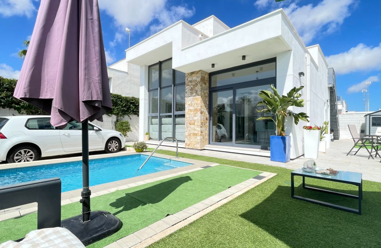 Resale - Villa - Ciudad Quesada