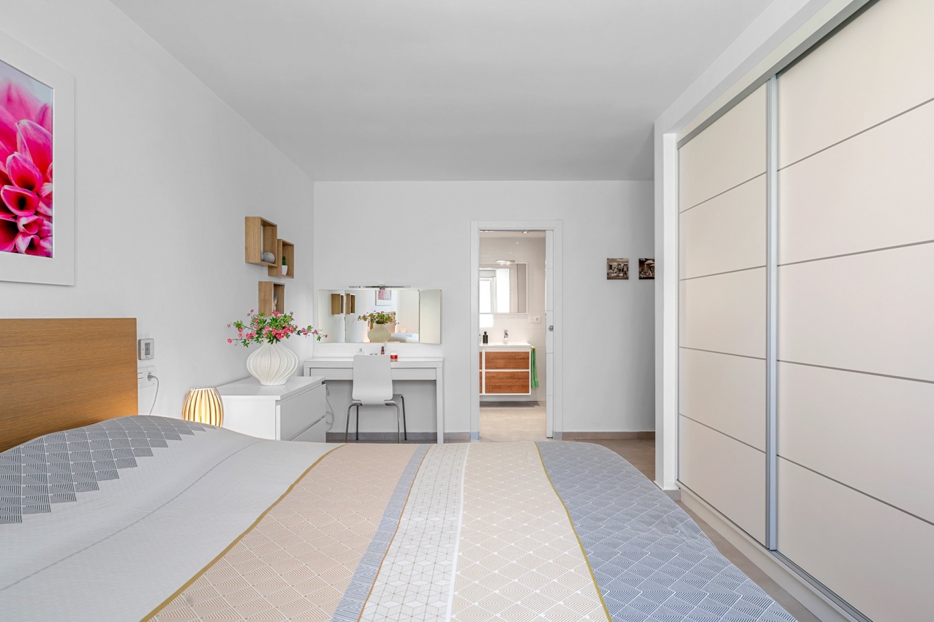 Resale - Villa - La Marina