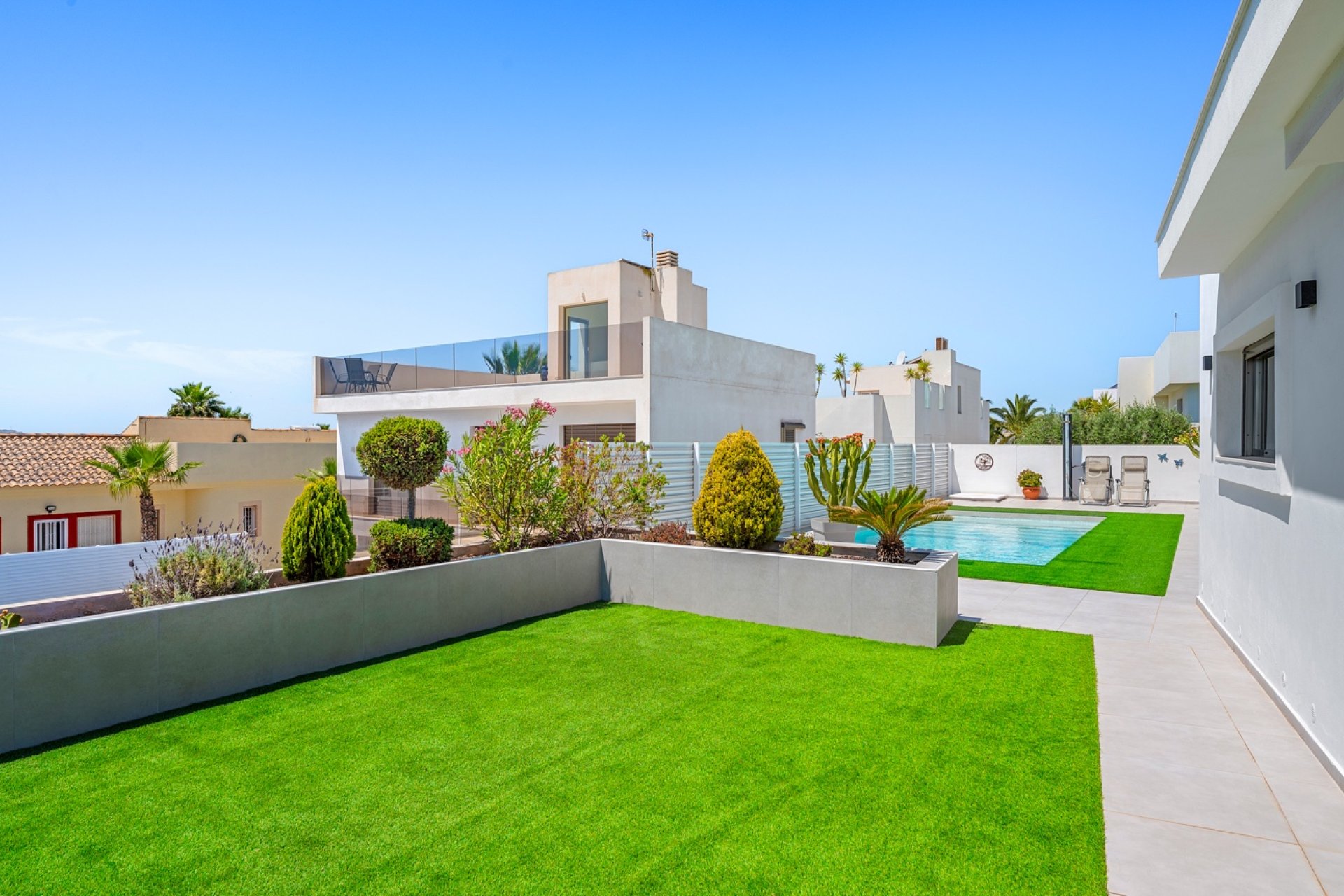Resale - Villa - La Marina