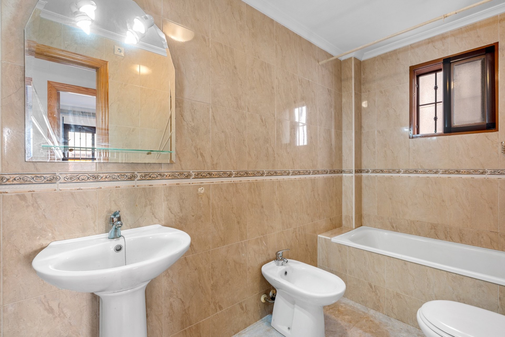 Reventa - Apartamento  - Daya Vieja