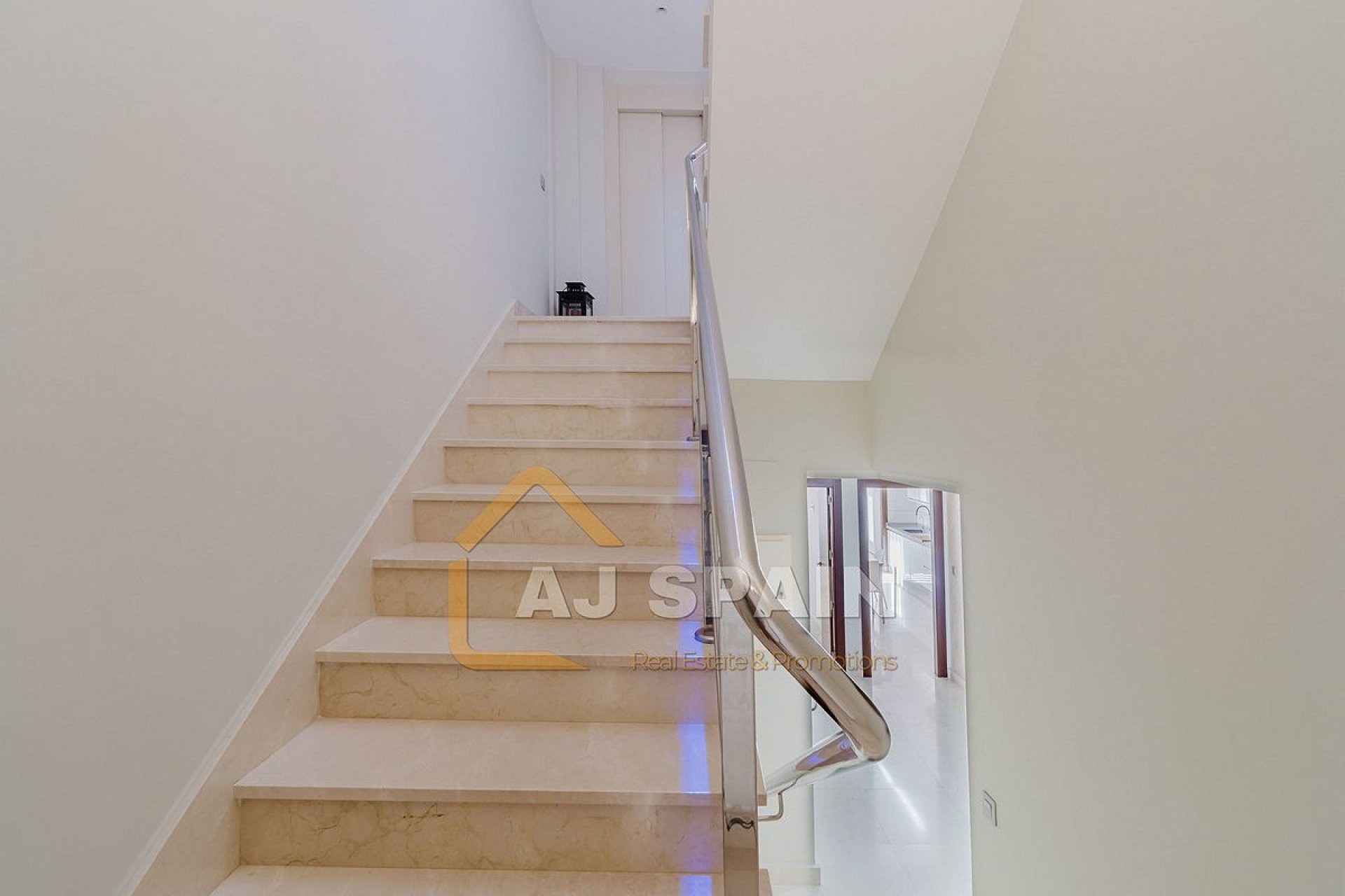 Újraértékesítés - Apartman - Fortuna