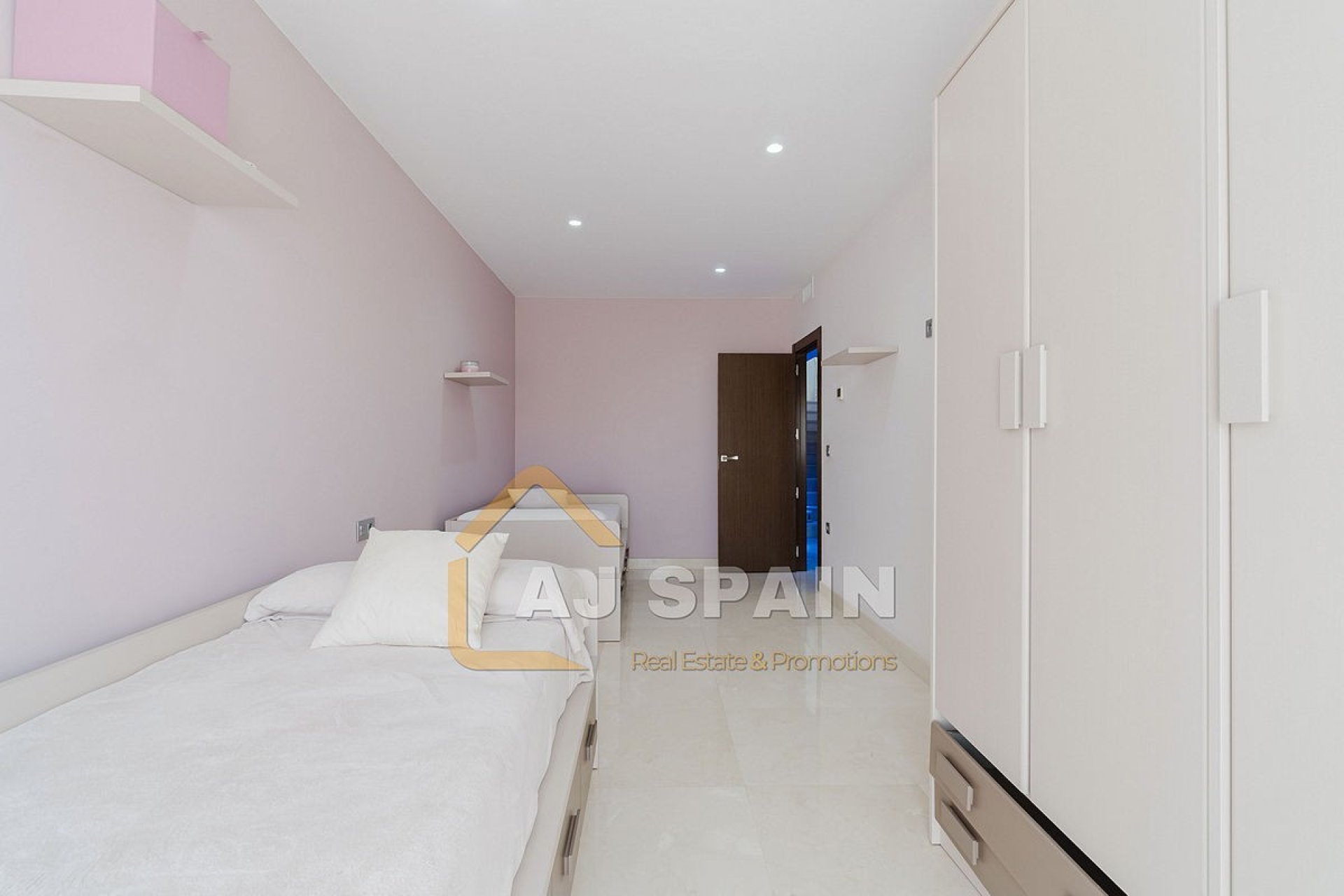 Újraértékesítés - Apartman - Fortuna