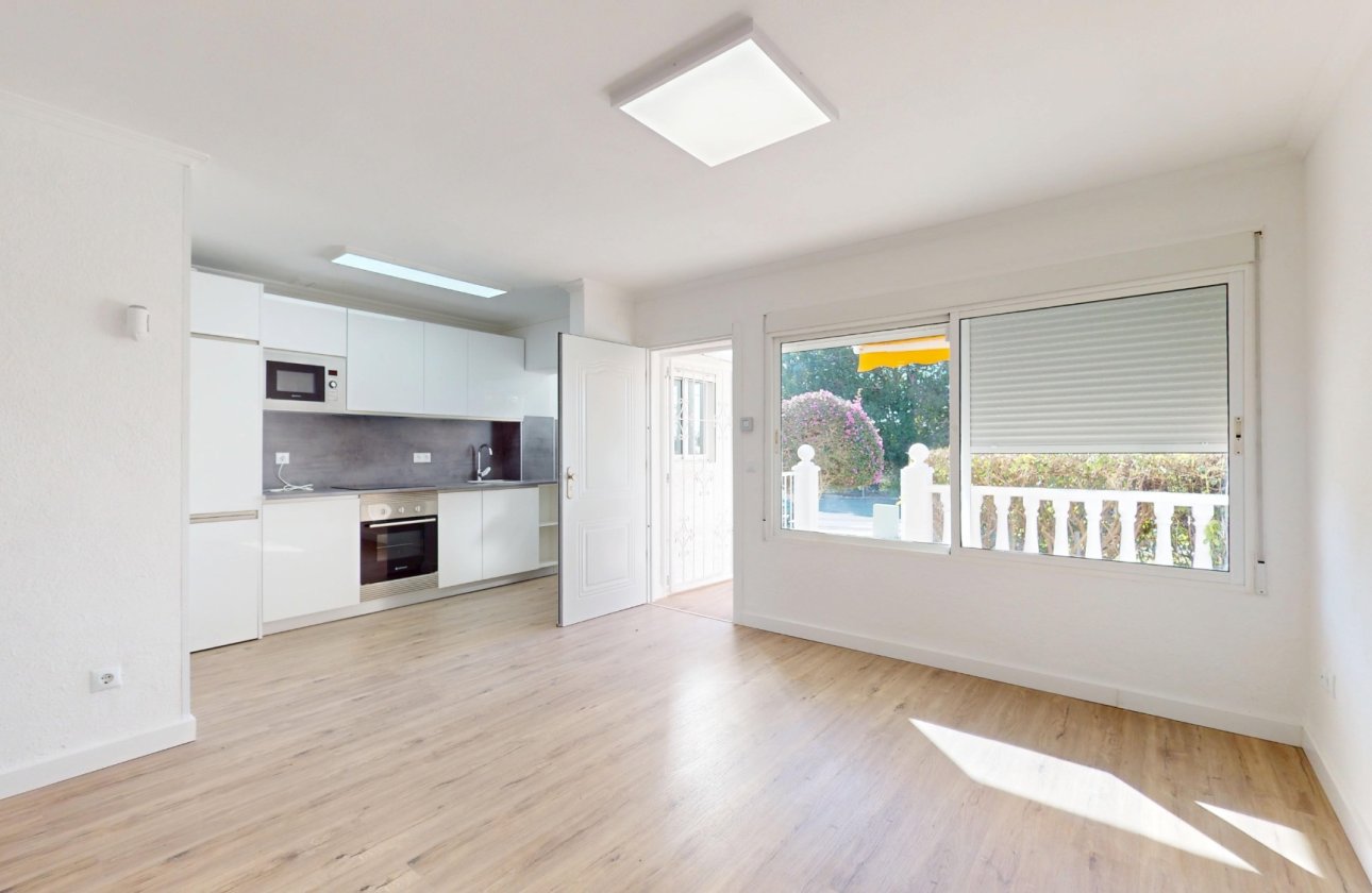 Újraértékesítés - Apartman - Orihuela Costa - Villamartín