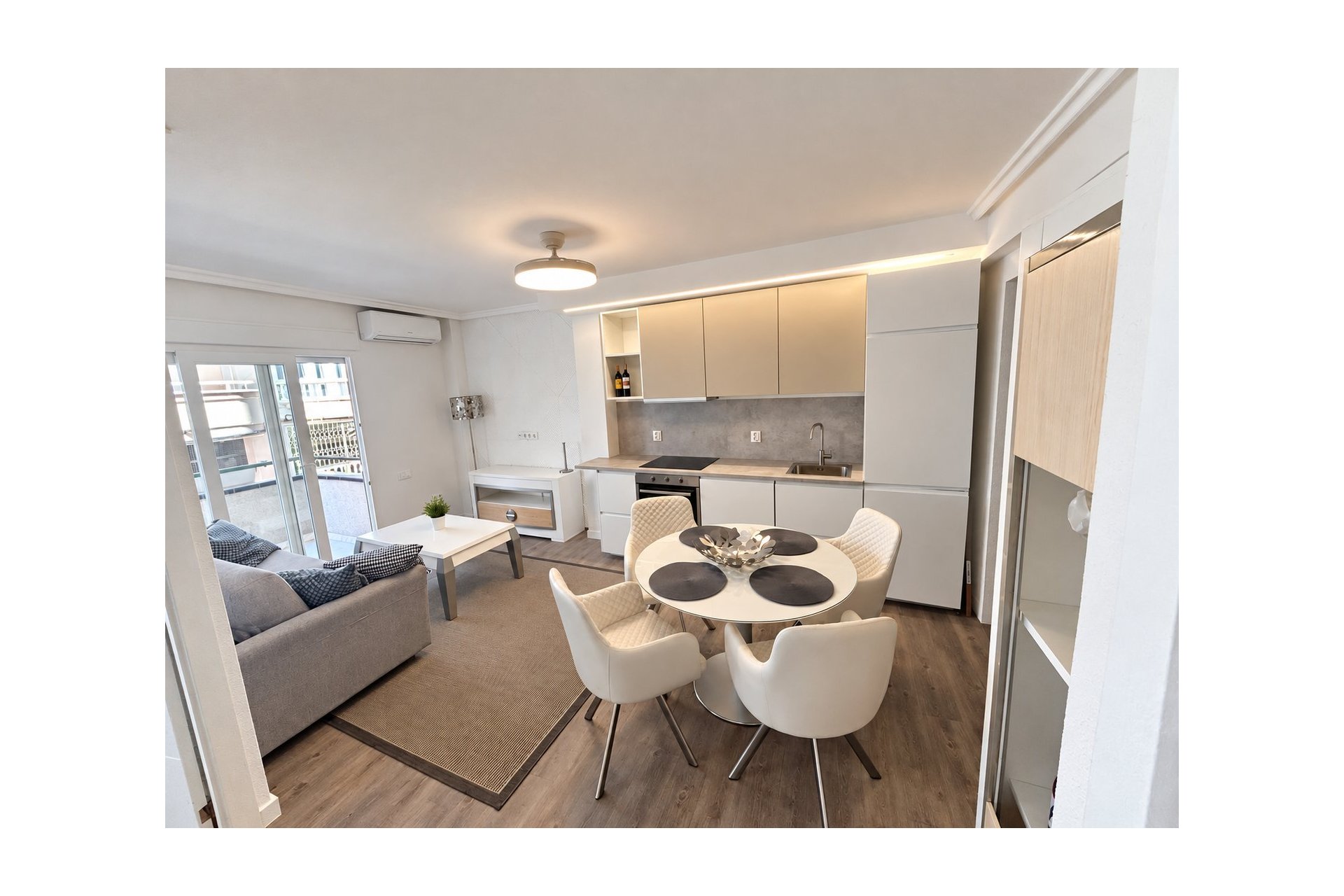 Újraértékesítés - Apartman - Torrevieja