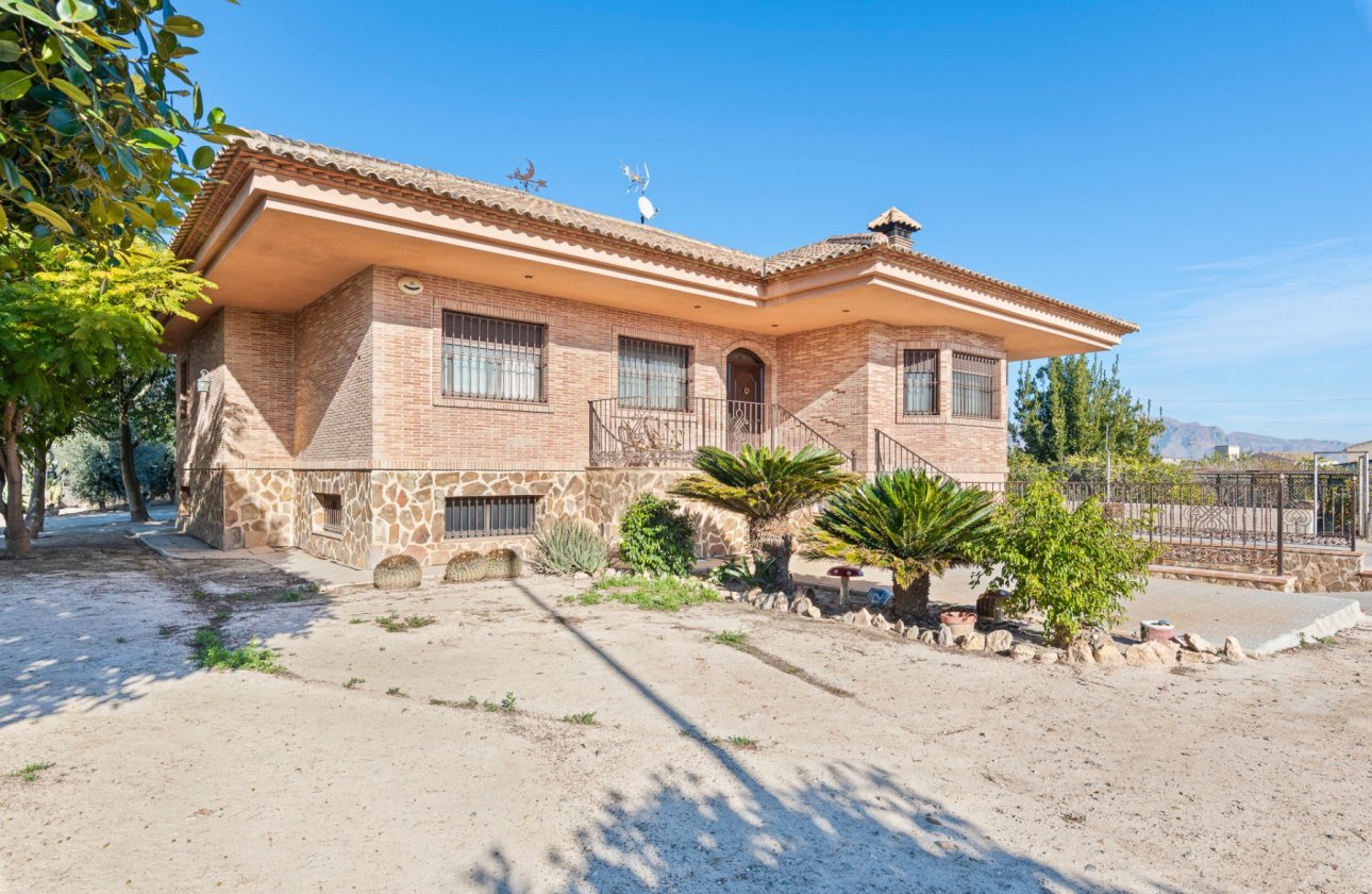 Újraértékesítés - Finca - Beniel - Carretera de Beniel