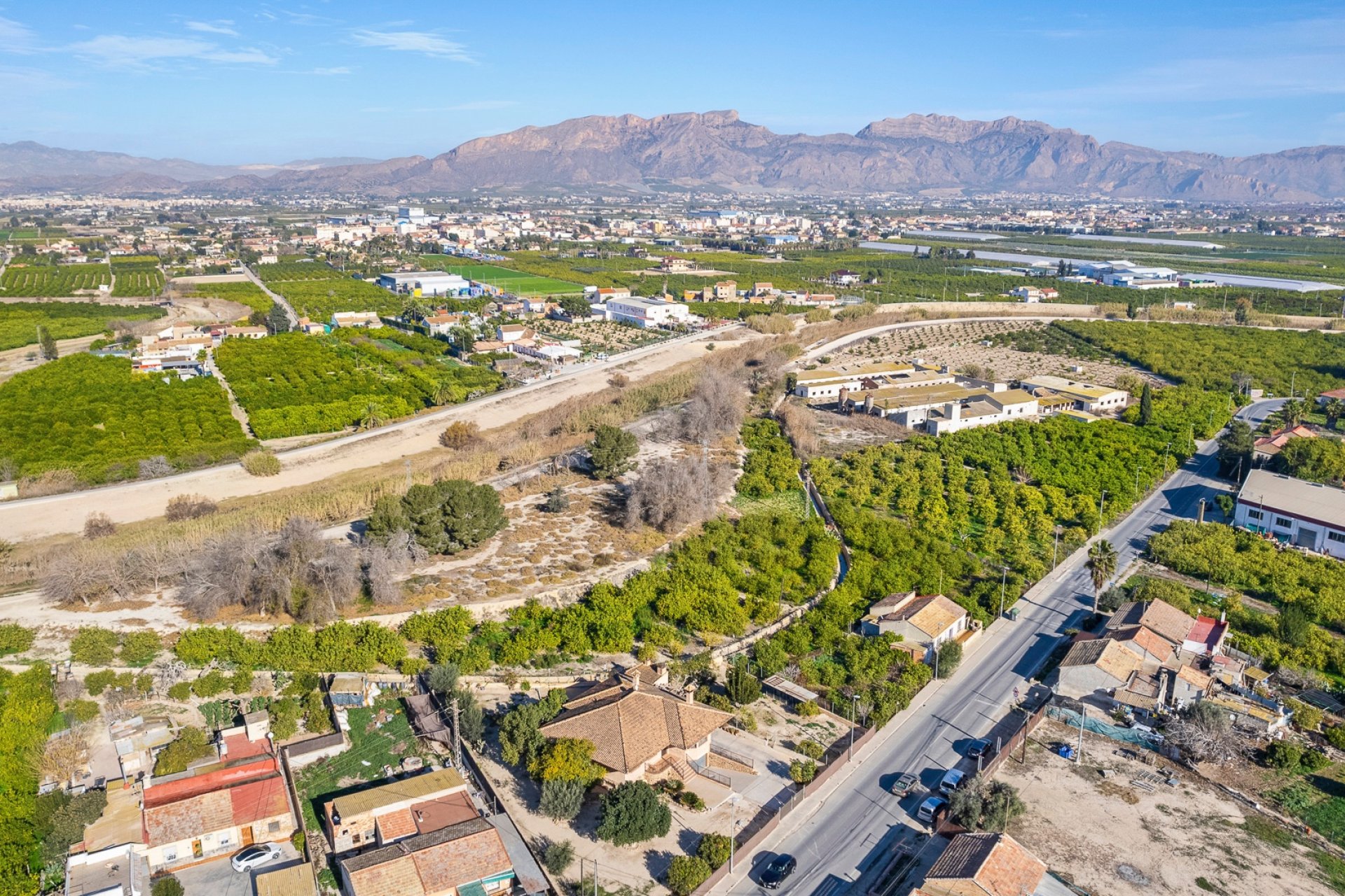 Újraértékesítés - Finca - Beniel - Carretera de Beniel