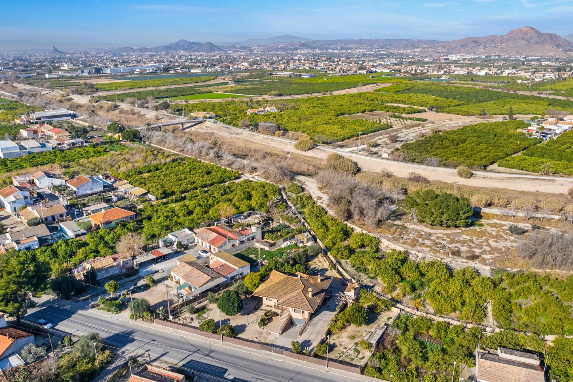Újraértékesítés - Finca - Beniel - Carretera de Beniel