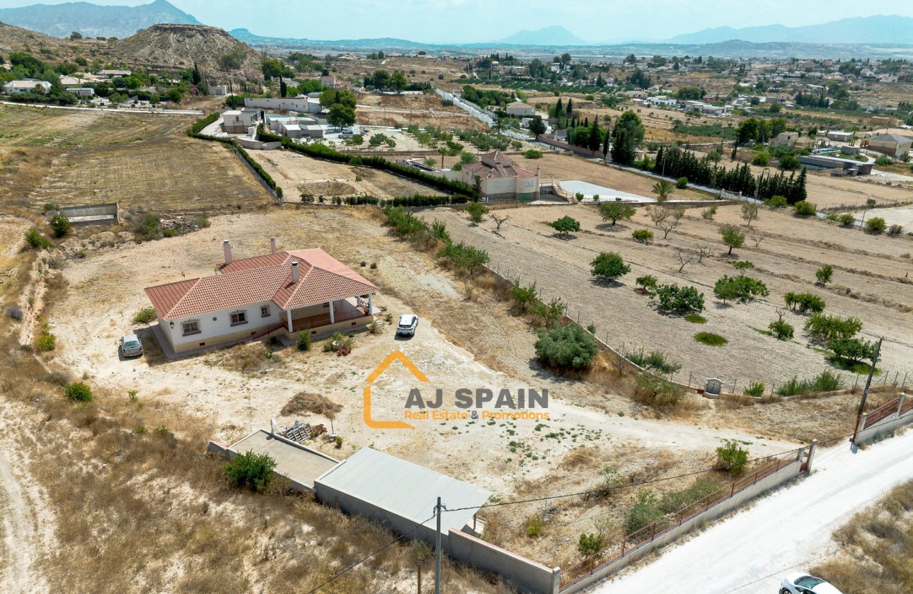 Újraértékesítés - Finca - Fortuna - LAS KALENDAS