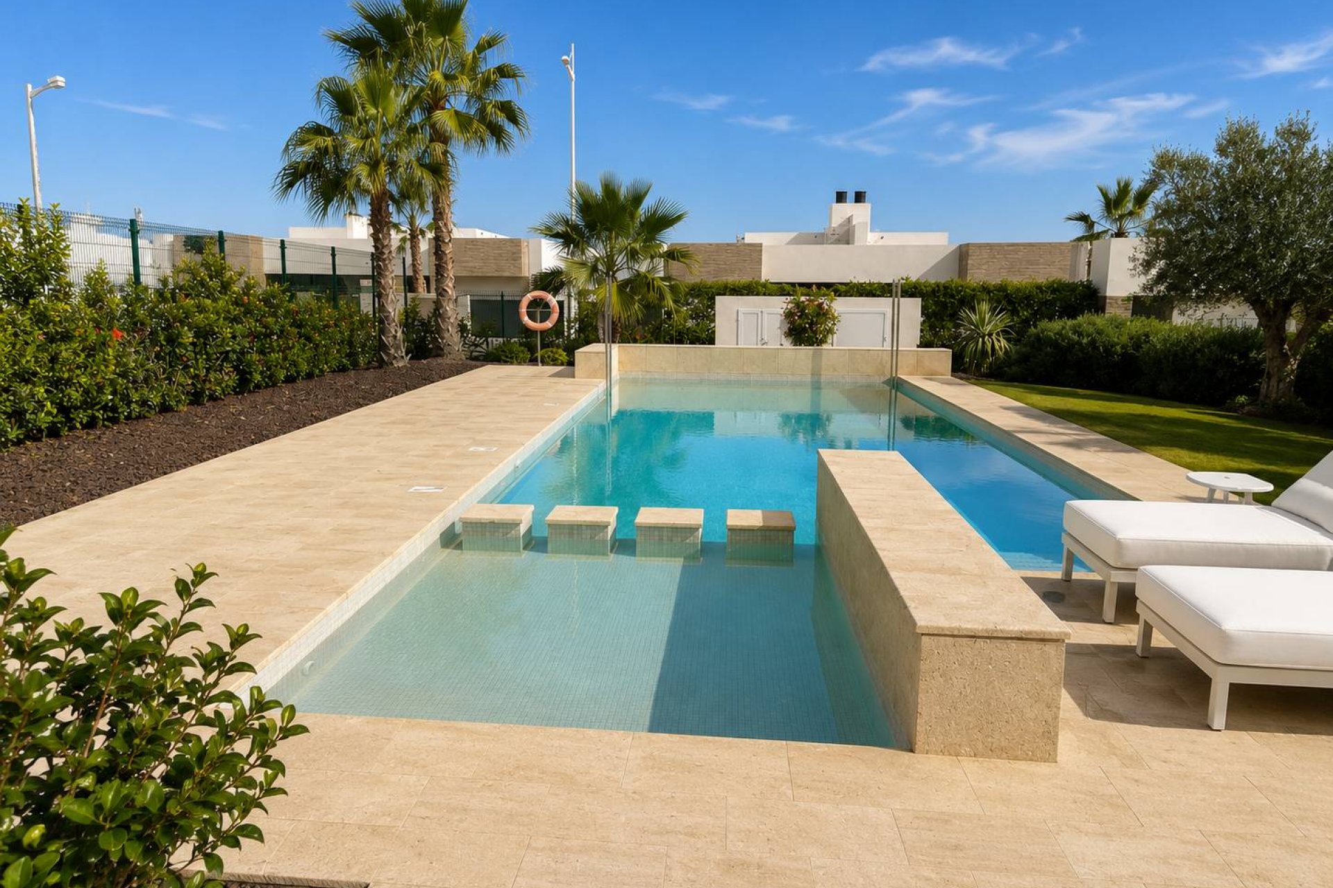 Újraértékesítés - Villa - Algorfa