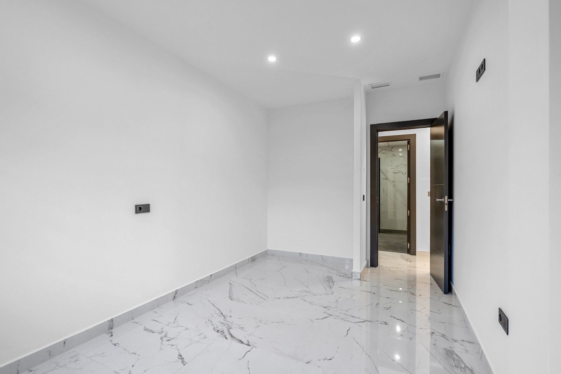 Újraértékesítés - Villa - Campoamor