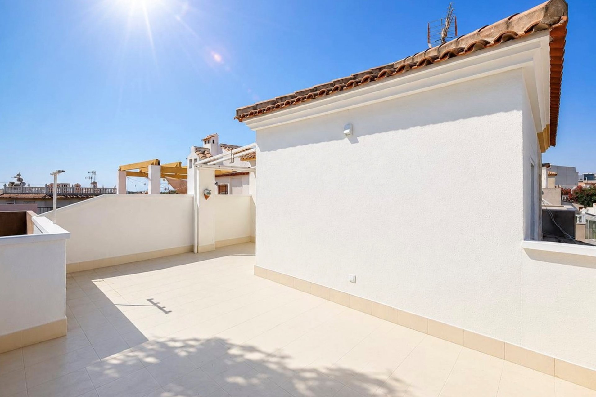 Újraértékesítés - Villa / ikerházfél - Orihuela Costa - Los Altos