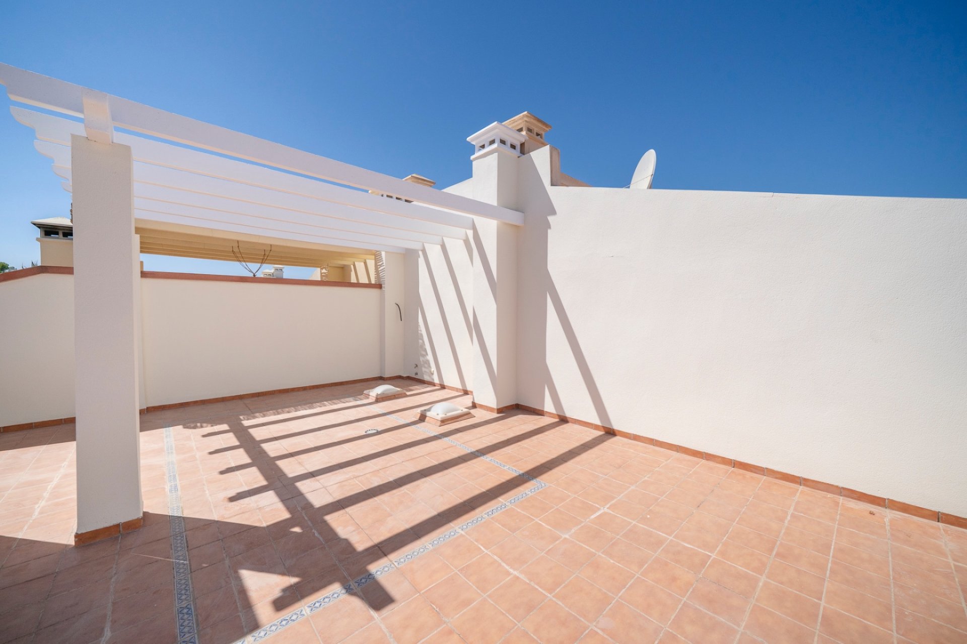 Újraértékesítés - Villa / ikerházfél - San Miguel de Salinas - San Miguel