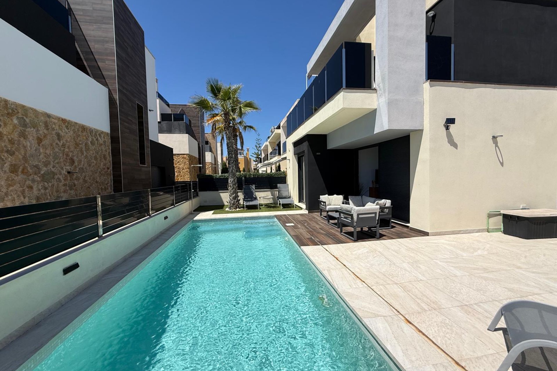 Újraértékesítés - Villa - Orihuela Costa