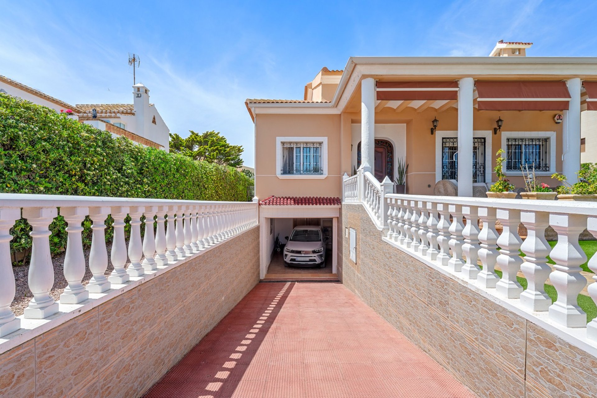 Újraértékesítés - Villa - Torrevieja - La Mata
