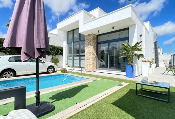 Villa - Перепродажа - Ciudad Quesada - AJ-1009