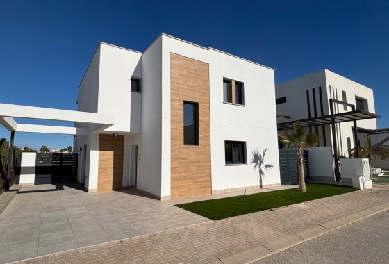 Villa - Wiederverkauf - Los Alcázares - Roda