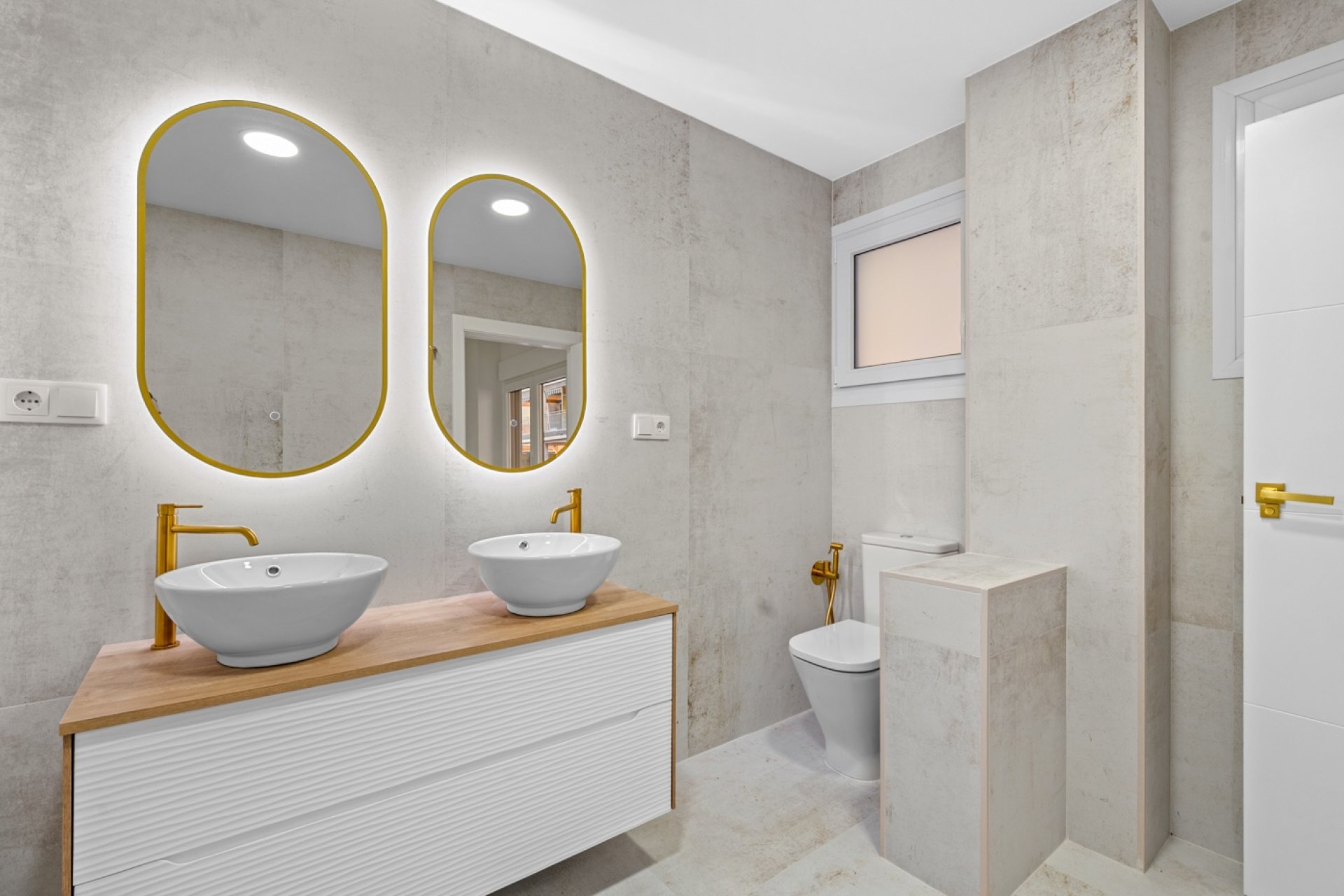 Wiederverkauf - Wohnung - Torrevieja - Playa del Acequión