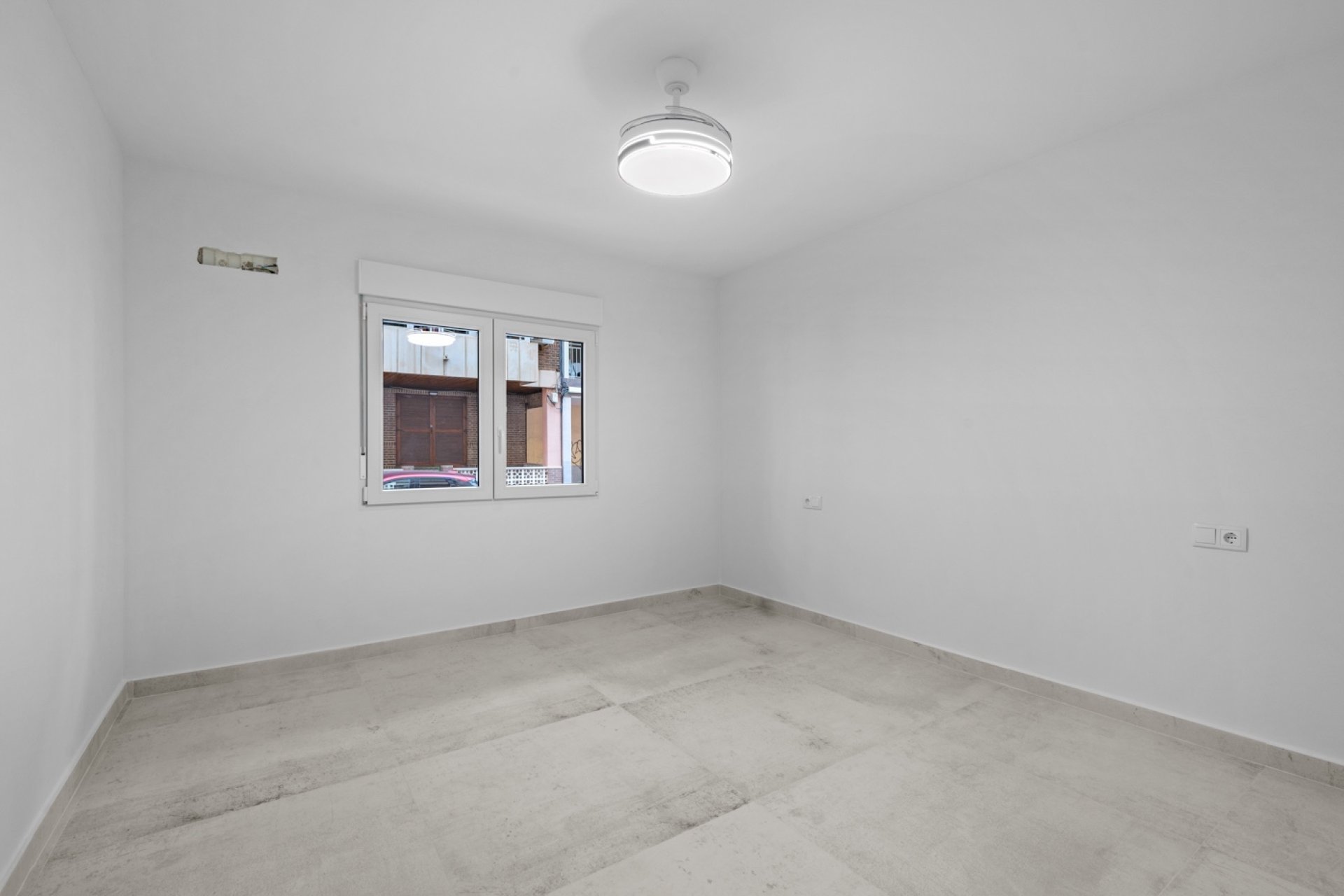 Wiederverkauf - Wohnung - Torrevieja - Playa del Acequión