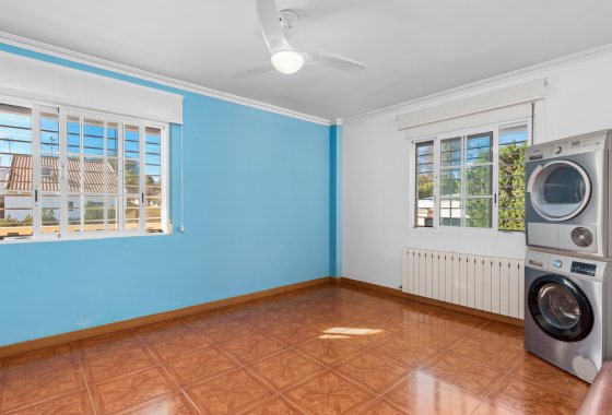 Перепродажа - Villa - Torrevieja - Los Balcones