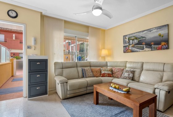 Resale - Semi-detached Villa - Orihuela Costa - Villamartín