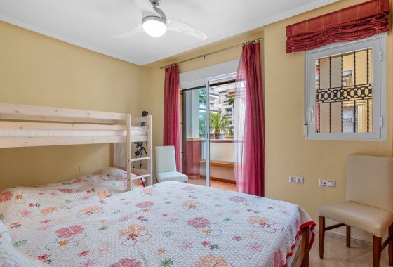 Resale - Semi-detached Villa - Orihuela Costa - Villamartín