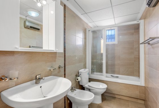 Resale - Semi-detached Villa - Orihuela Costa - Villamartín