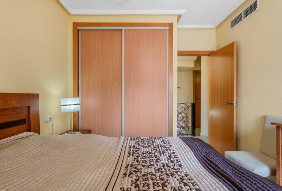 Resale - Semi-detached Villa - Orihuela Costa - Villamartín