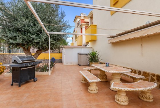 Resale - Semi-detached Villa - Orihuela Costa - Villamartín