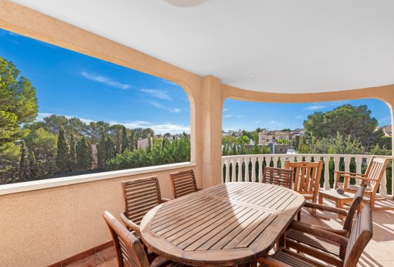 Перепродажа - Villa - Torrevieja - Los Balcones
