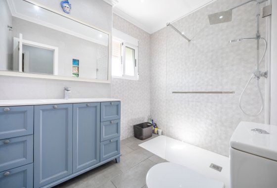 Újraértékesítés - Villa / ikerházfél - Guardamar del Segura - El moncayo