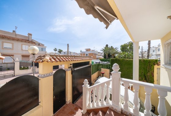 Újraértékesítés - Villa / ikerházfél - Guardamar del Segura - El moncayo