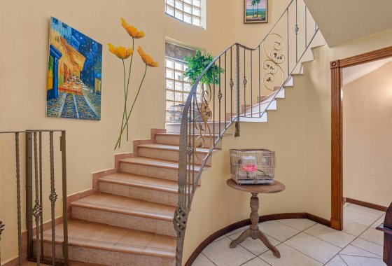 Resale - Villa - Torrevieja - La Mata